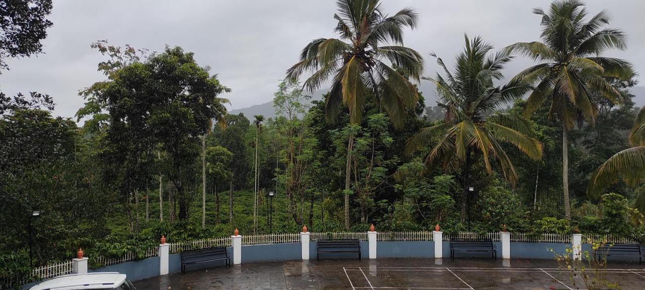 Pepper Valley Resort Kalpetta Exterior foto